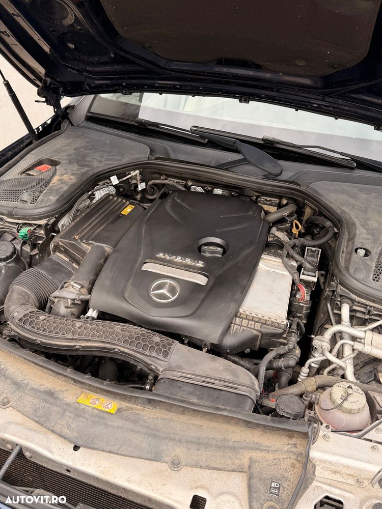 Mercedes-Benz E - 26