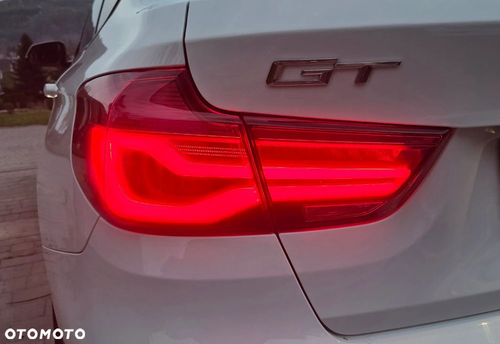 BMW 3GT 320i GPF - 25