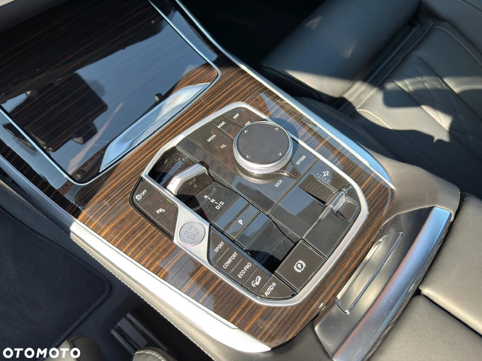 BMW X7 xDrive40d mHEV Individual Edition sport - 17