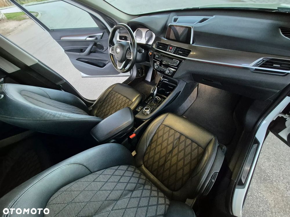 BMW X1 sDrive18i GPF xLine - 5