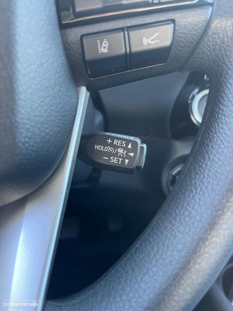 Toyota Hilux 2.4 D-4D 4WD CD CH Aut. - 30