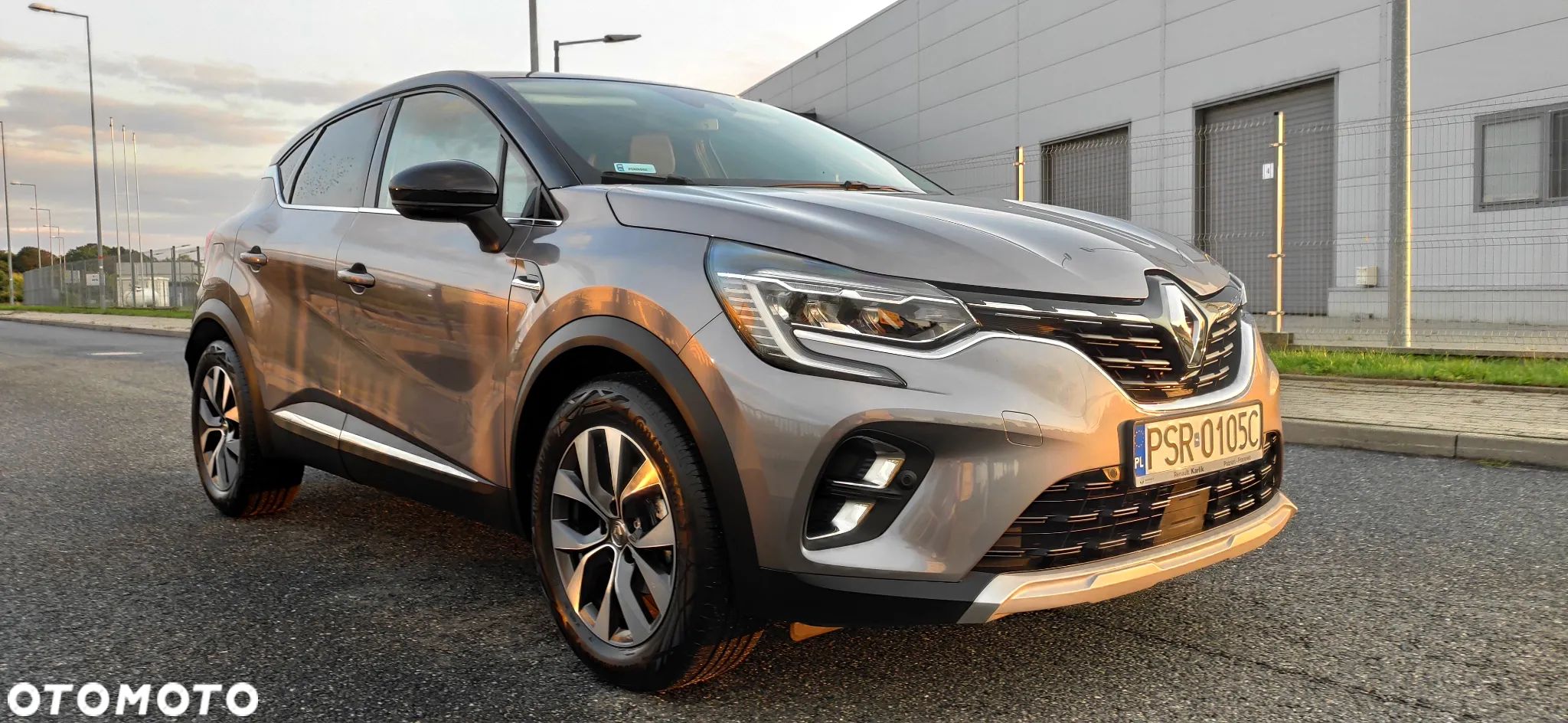 Renault Captur 1.0 TCe Intens - 1