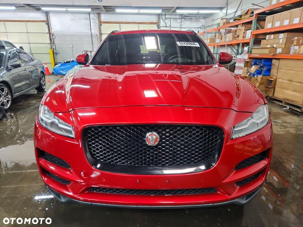 Jaguar F-Pace - 6