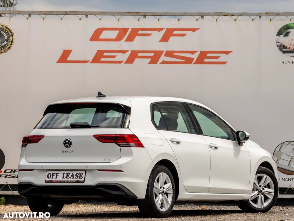 Volkswagen Golf 1.5 eTSI ACT DSG MHEV Life - 4