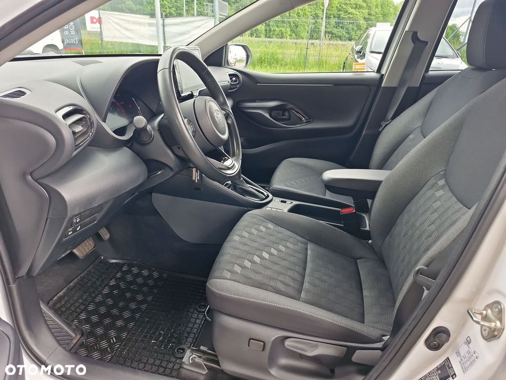 Toyota Yaris Hybrid 1.5 Style - 12