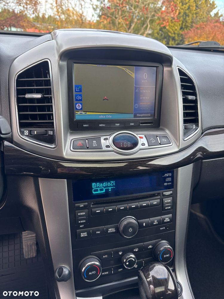 Chevrolet Captiva - 12