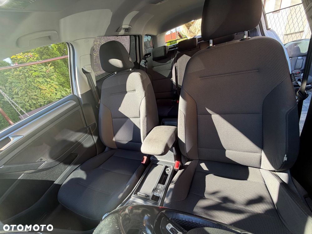 Volkswagen Golf 1.6 TDI BMT Comfortline - 15