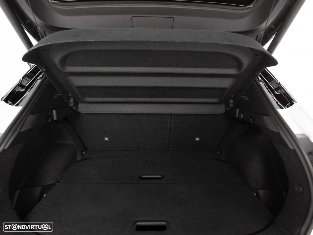 Nissan Qashqai 1.3 DIG-T N-Connecta Xtronic - 11