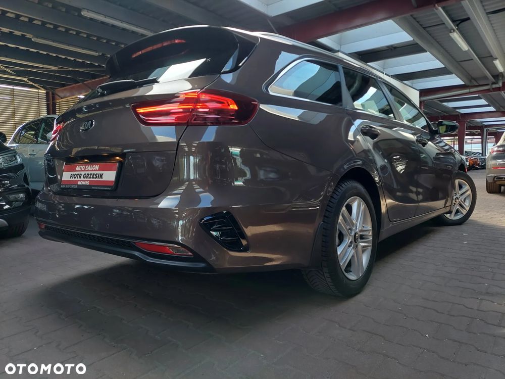 Kia Ceed 1.5 T-GDI M - 9