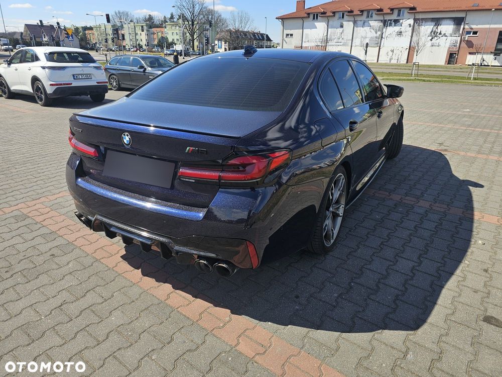 BMW Seria 5 M550i xDrive sport - 10