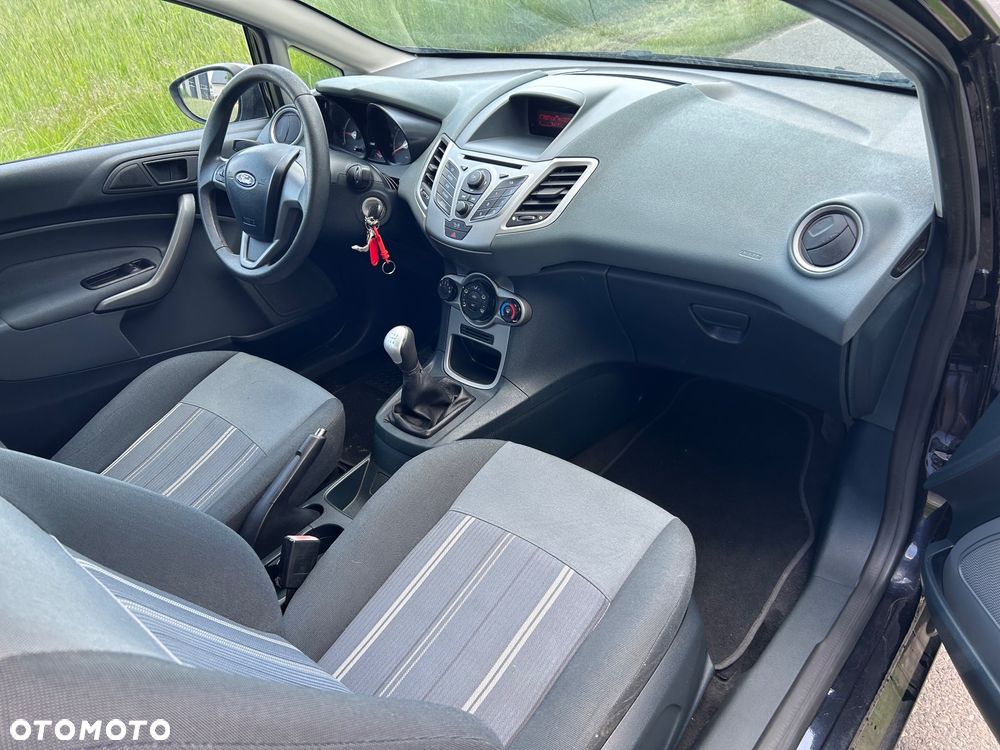 Ford Fiesta - 34