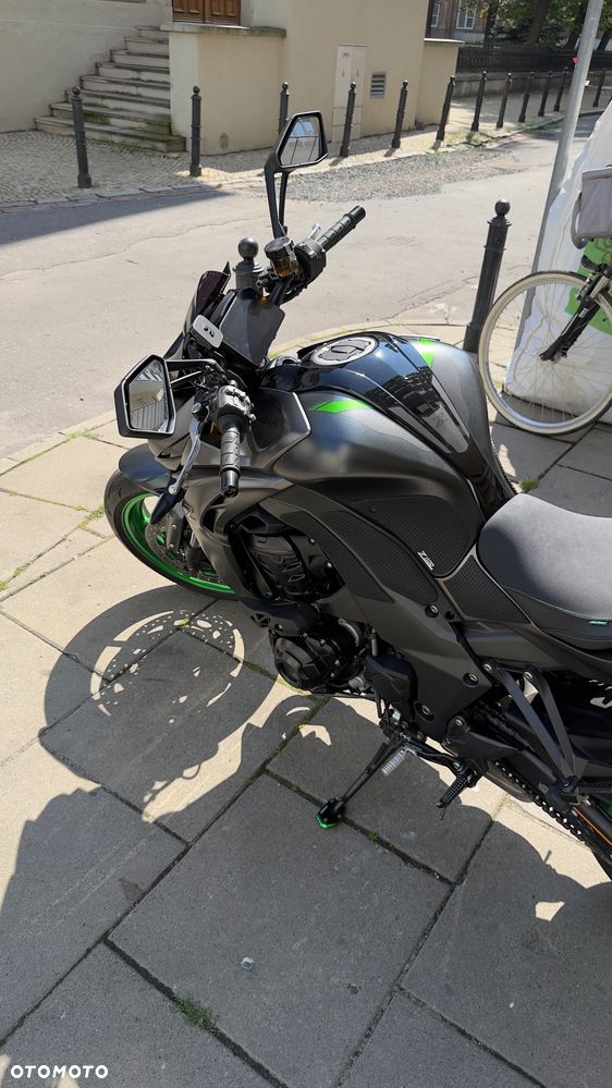 Kawasaki Z - 8