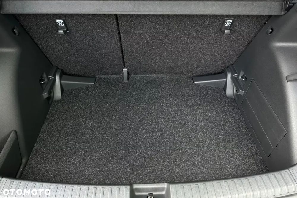Skoda Fabia 1.0 Essence - 30