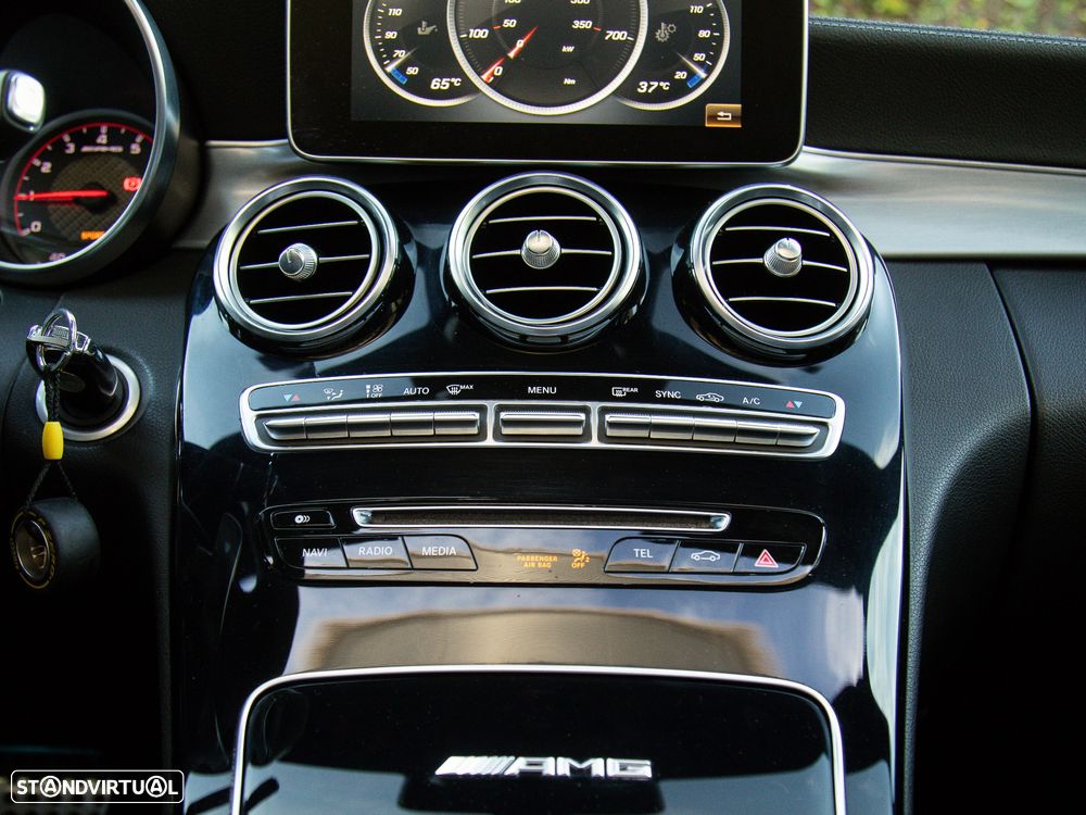 Mercedes-Benz C 63 AMG S - 28