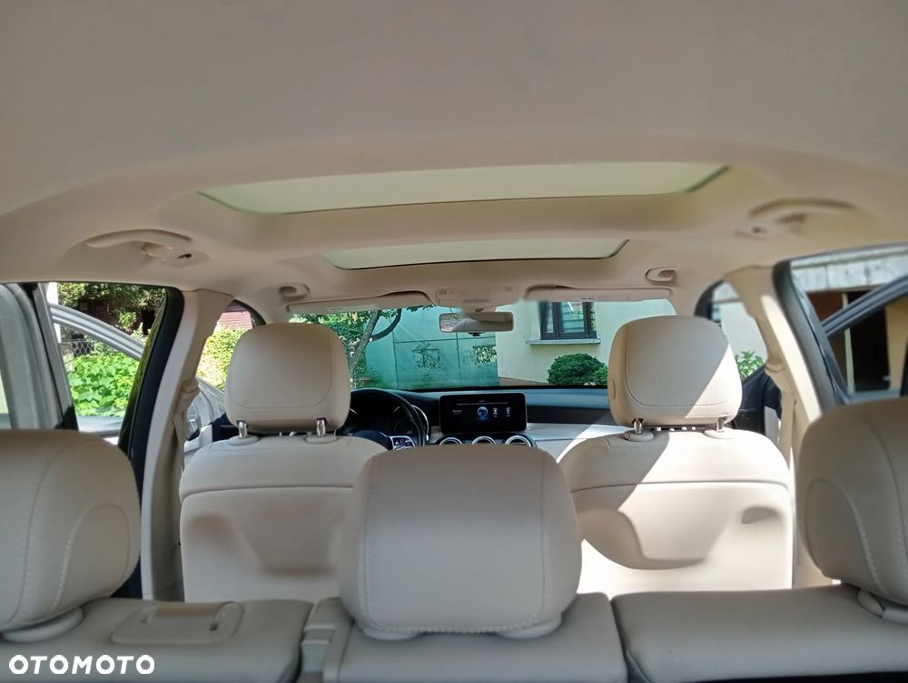 Mercedes-Benz GLC 300 4Matic 9G-TRONIC - 20
