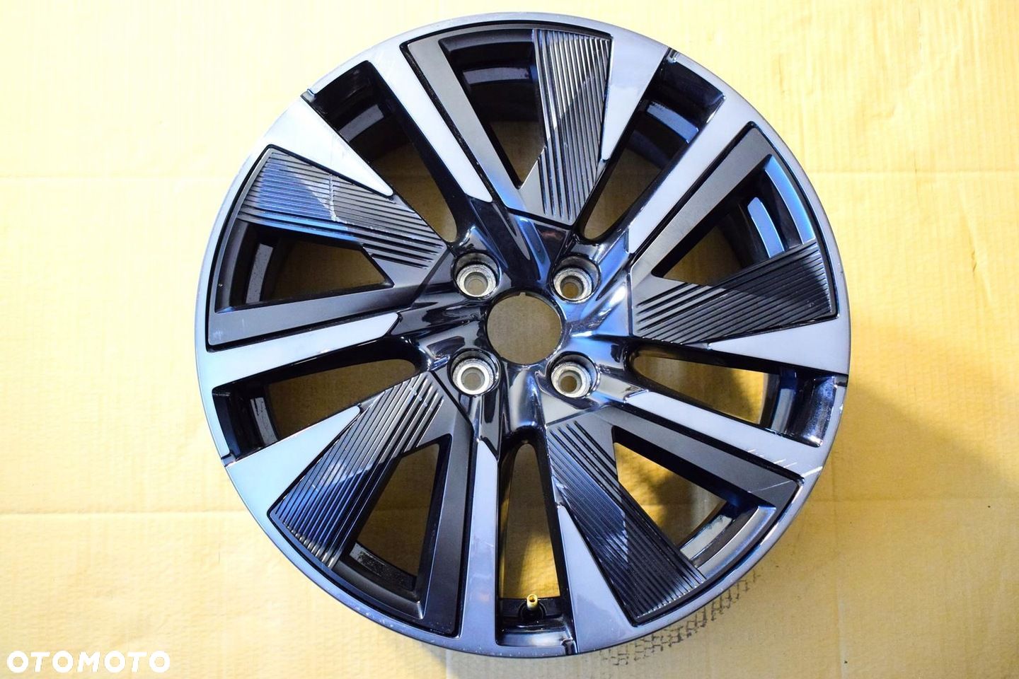PEUGEOT 18 208 2008 II GT Line Nowy Model Oryginał - 1