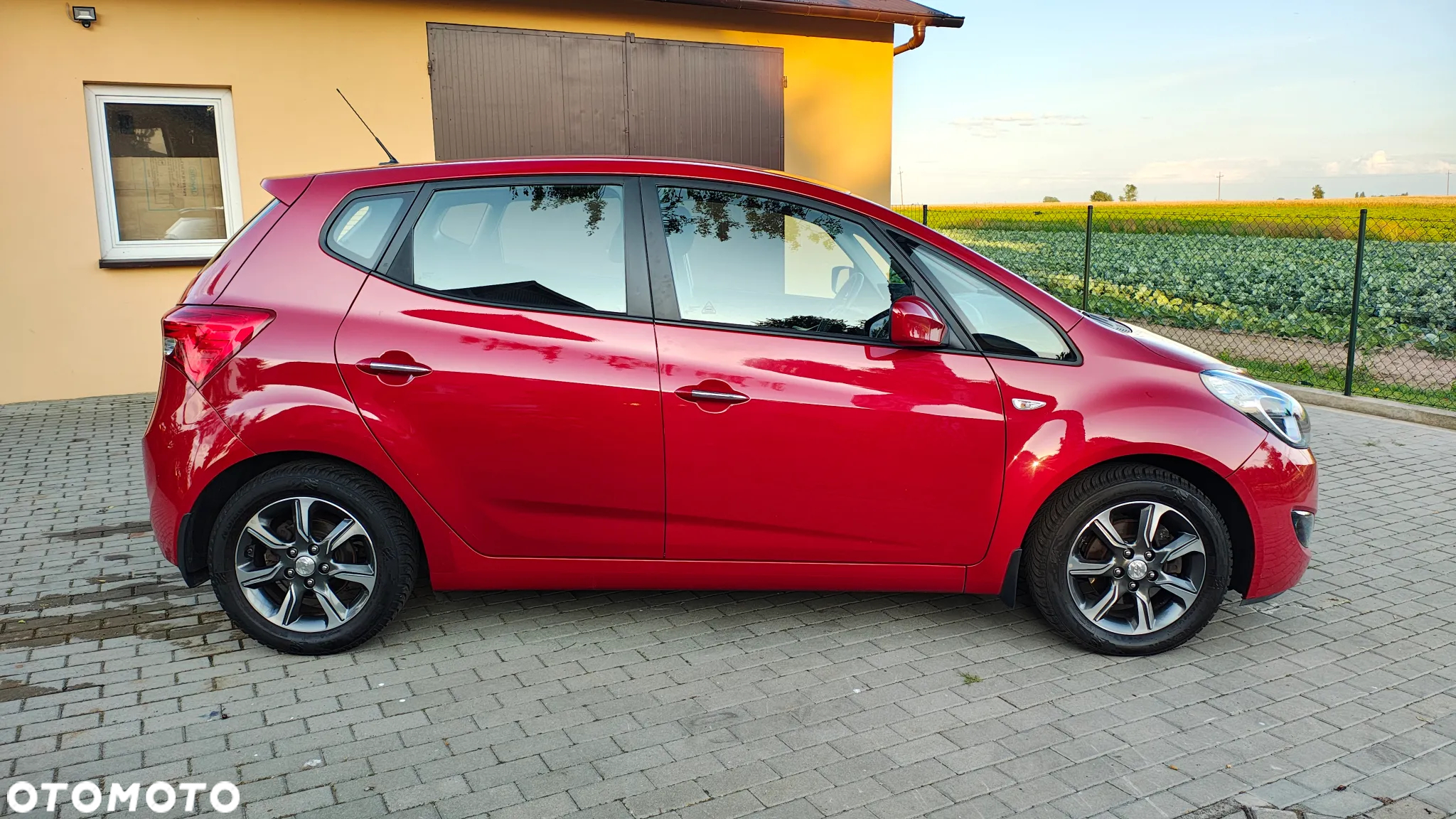 Hyundai ix20 - 8