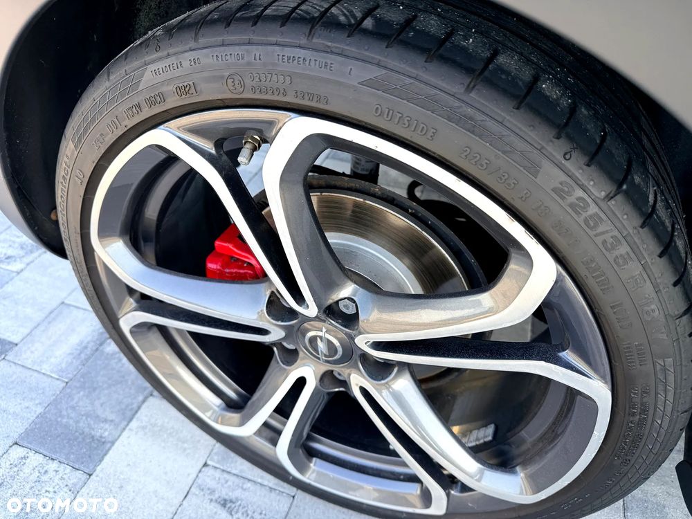 Opel Adam 1.4 Turbo Rocks S - 14