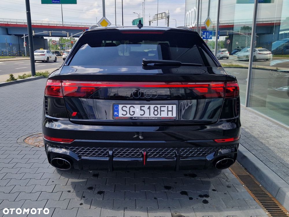 Audi RS Q8 - 6