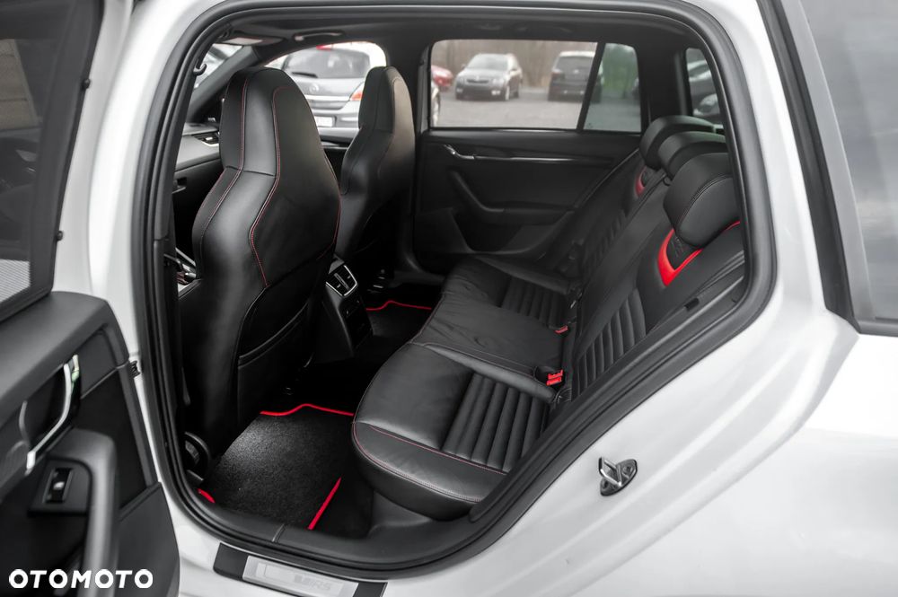 Skoda Octavia 2.0 TSI (Green tec) DSG RS - 19