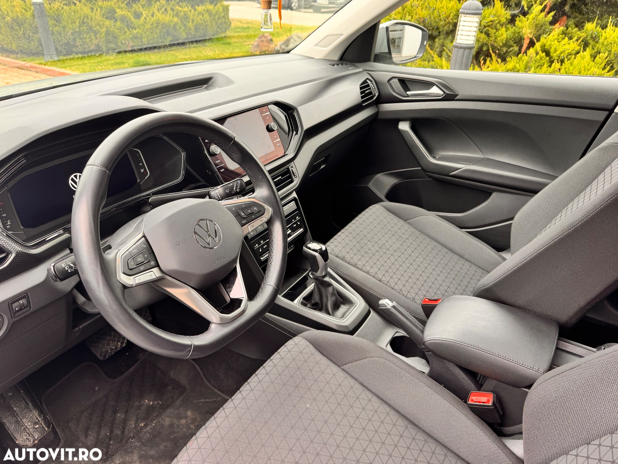 Volkswagen T-Cross 1.0 TSI DSG Life - 9