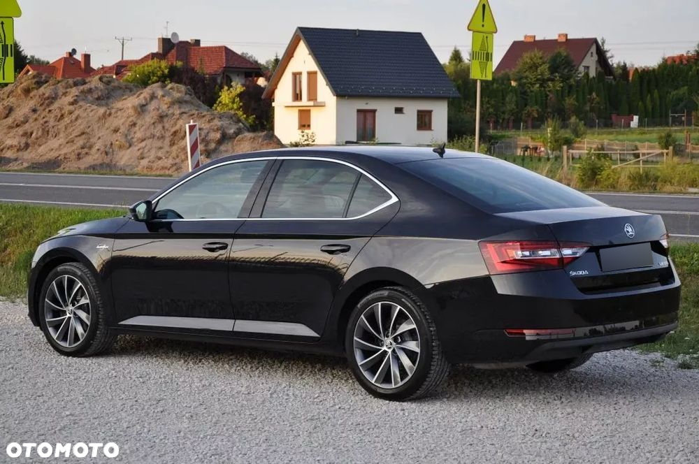 Skoda Superb 2.0 TSI L&K DSG - 31
