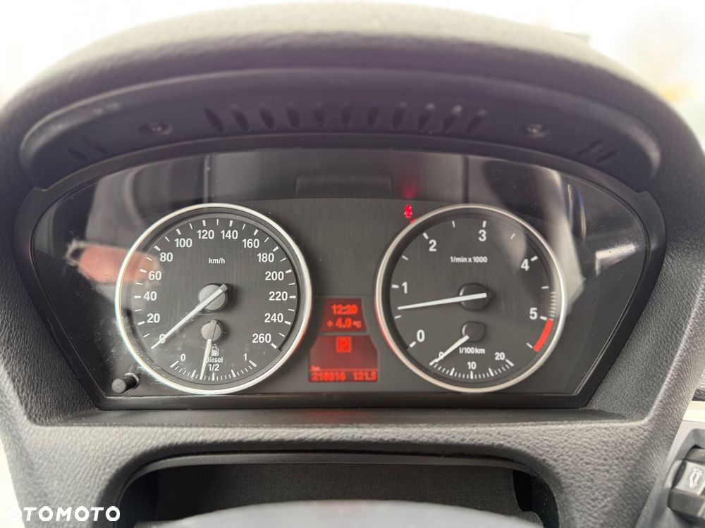 BMW X5 xDrive30d - 36