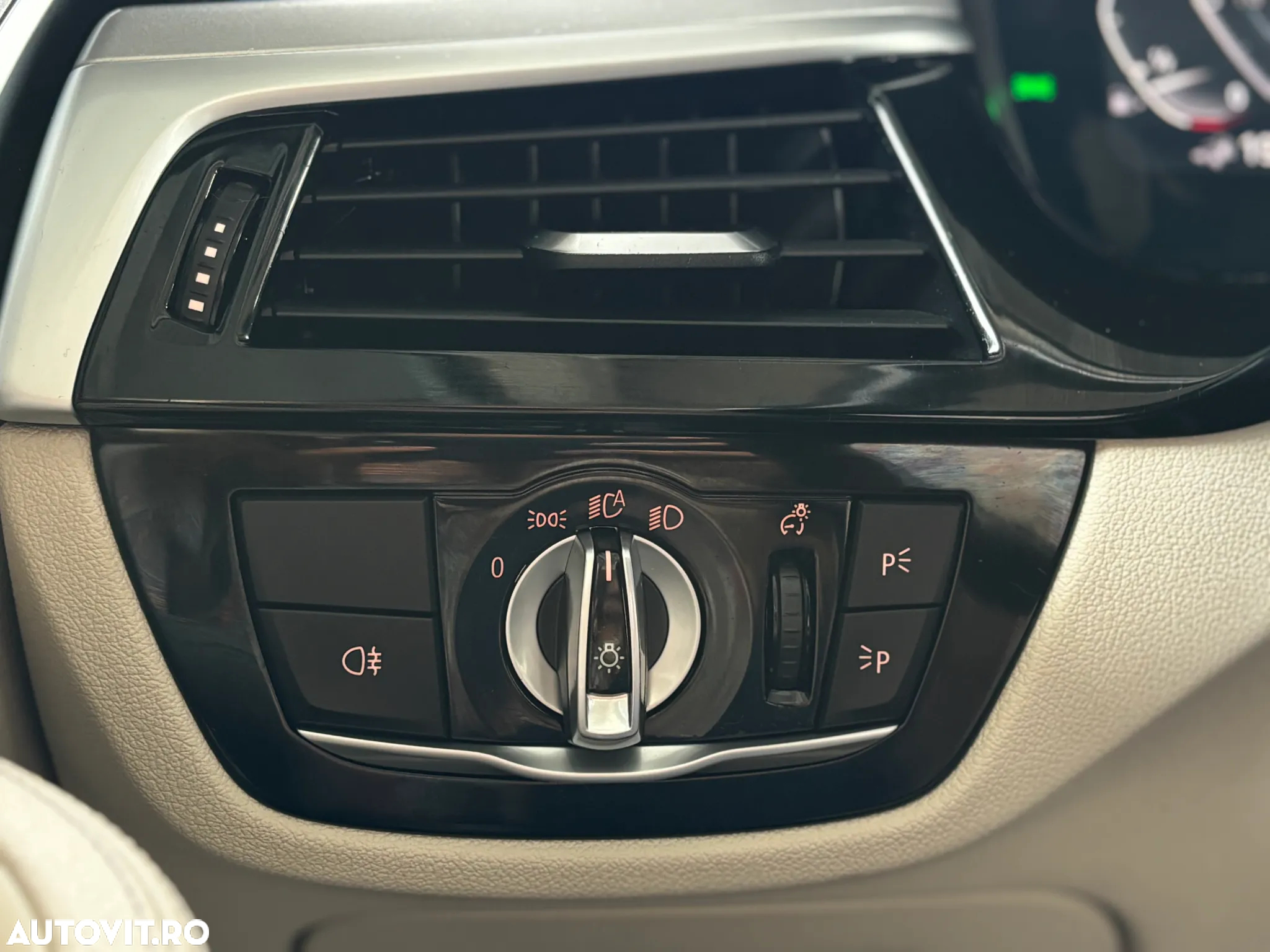 BMW Seria 5 520e AT PHEV - 30