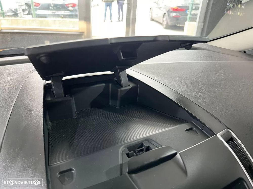 Ford S-Max 2.0 TDCi Titanium - 17