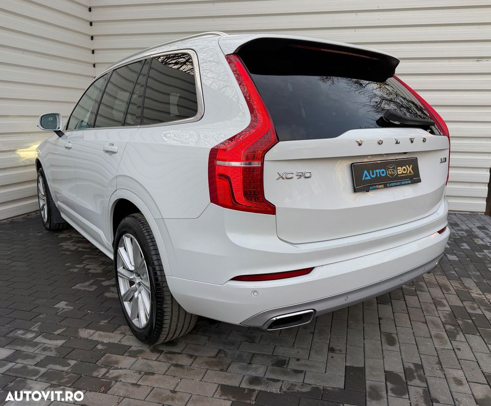 Volvo XC 90 B5 D AWD Geartronic Momentum Pro - 4