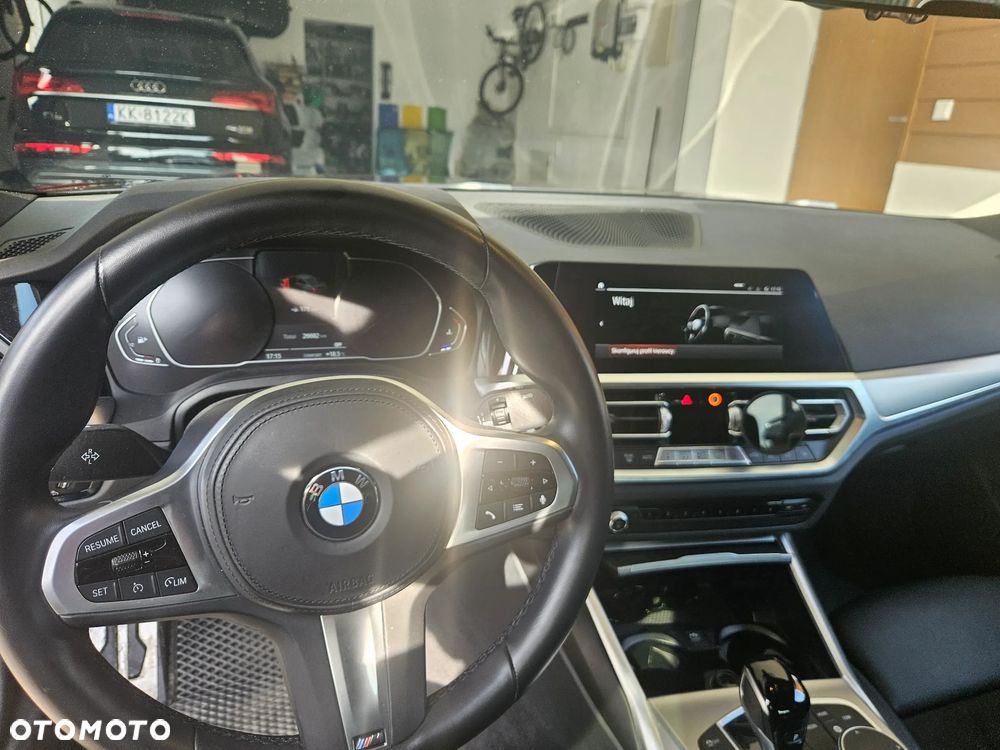 BMW Seria 3 318i M Sport - 10