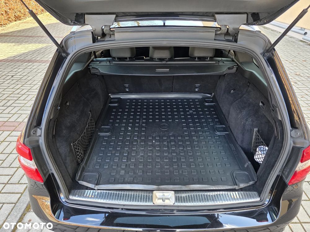 Mercedes-Benz Klasa E 350 CGI BlueEFFICIENCY 7G-TRONIC Avantgarde - 30