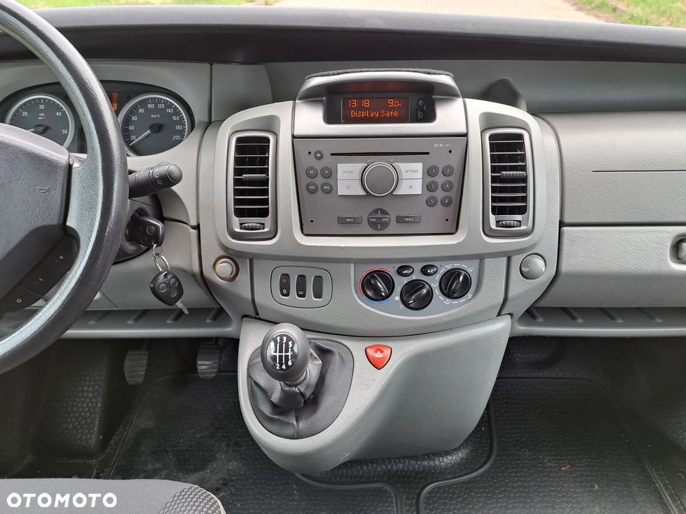 Opel Vivaro - 16