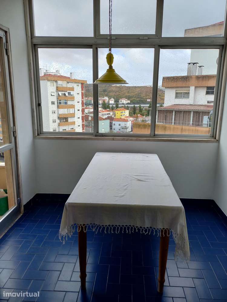 Quarto para estudante ensino superior casa partilhada com 2 estudantes - Grande imagem: 4/4