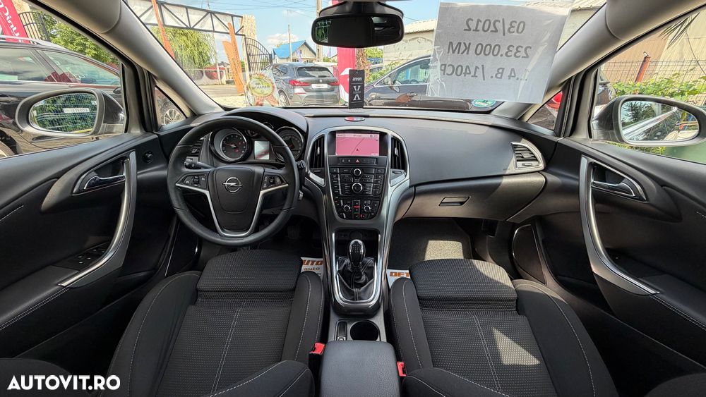 Opel Astra 1.4 Turbo ECOTEC Cosmo - 8