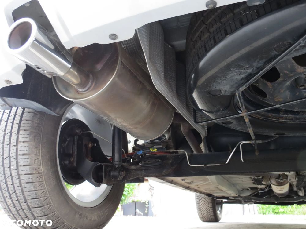 Dacia Duster 1.6 16V 105 4x2 Prestige - 26