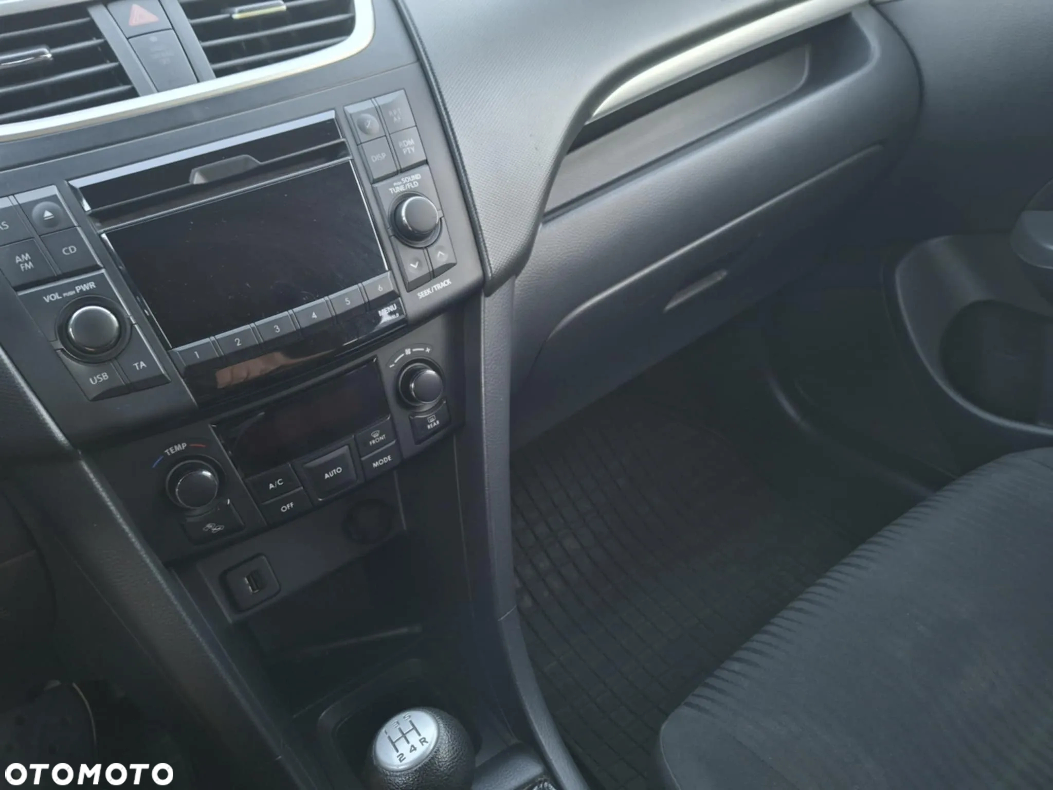 Suzuki Swift - 5