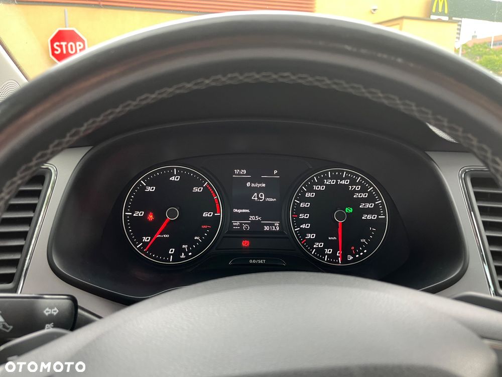 Seat Leon Sportstourer 2.0 TDI Xcellence S&S DSG - 18