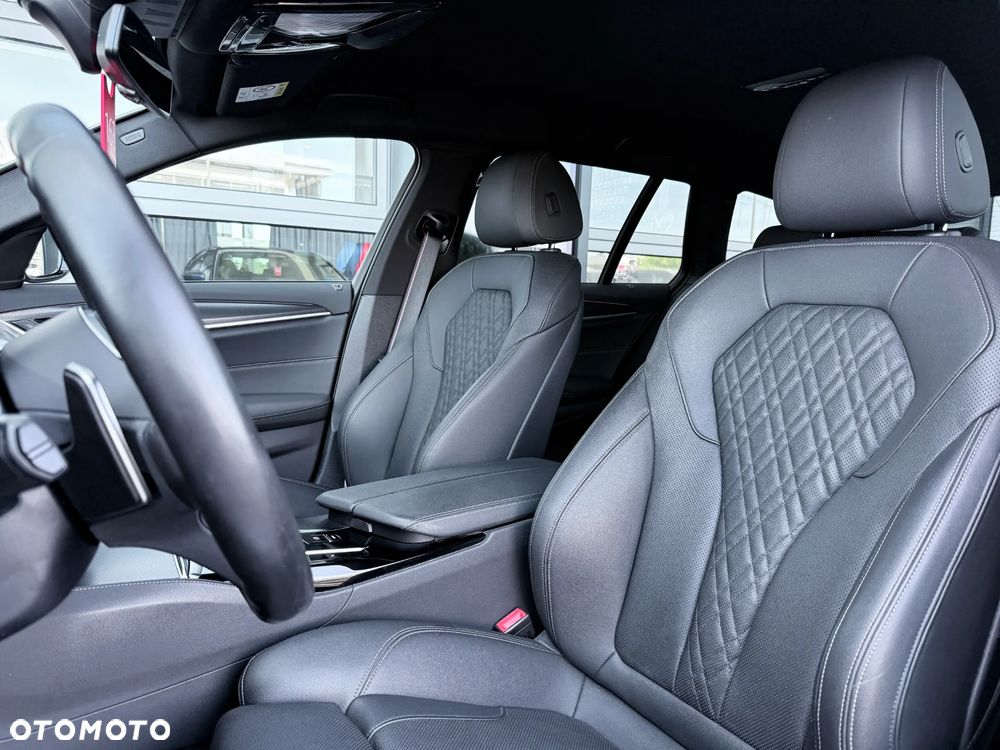 BMW Seria 5 530i xDrive M Sport sport - 33