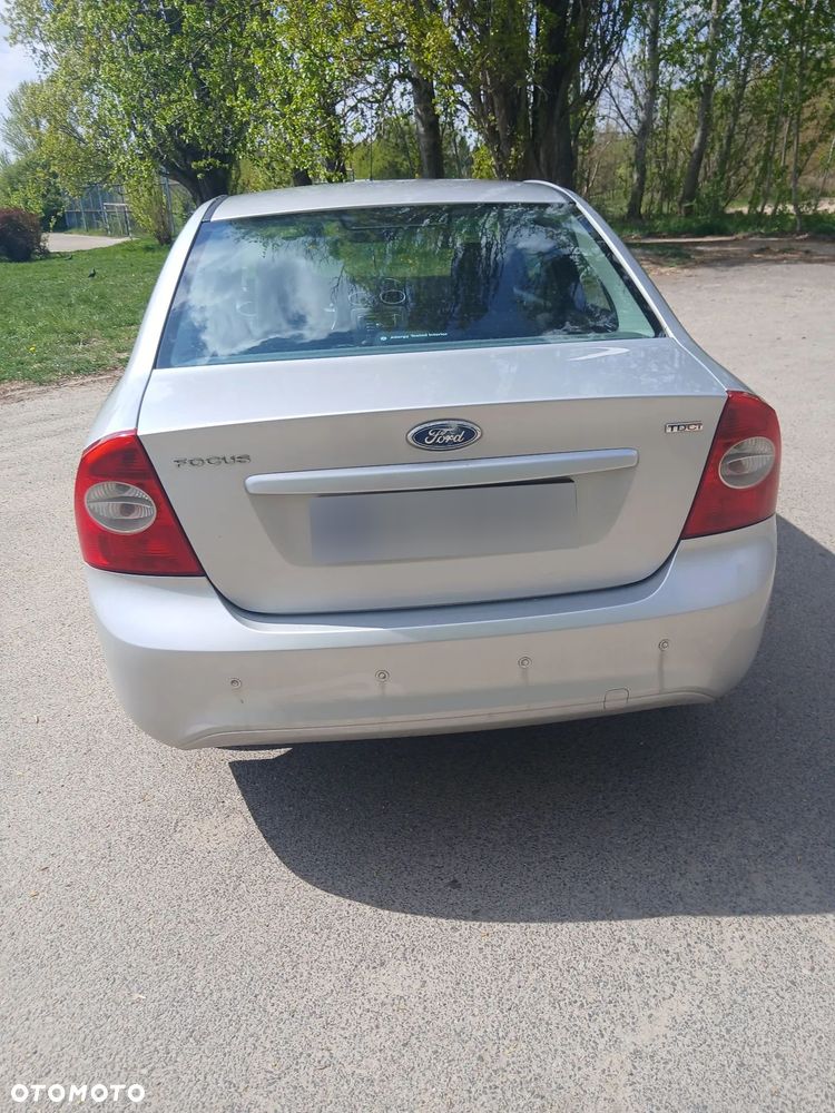 Ford Focus - 10
