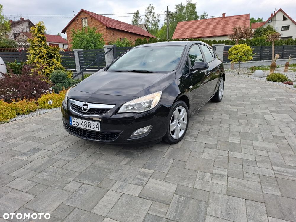 Opel Astra 1.4 Turbo Cosmo - 2
