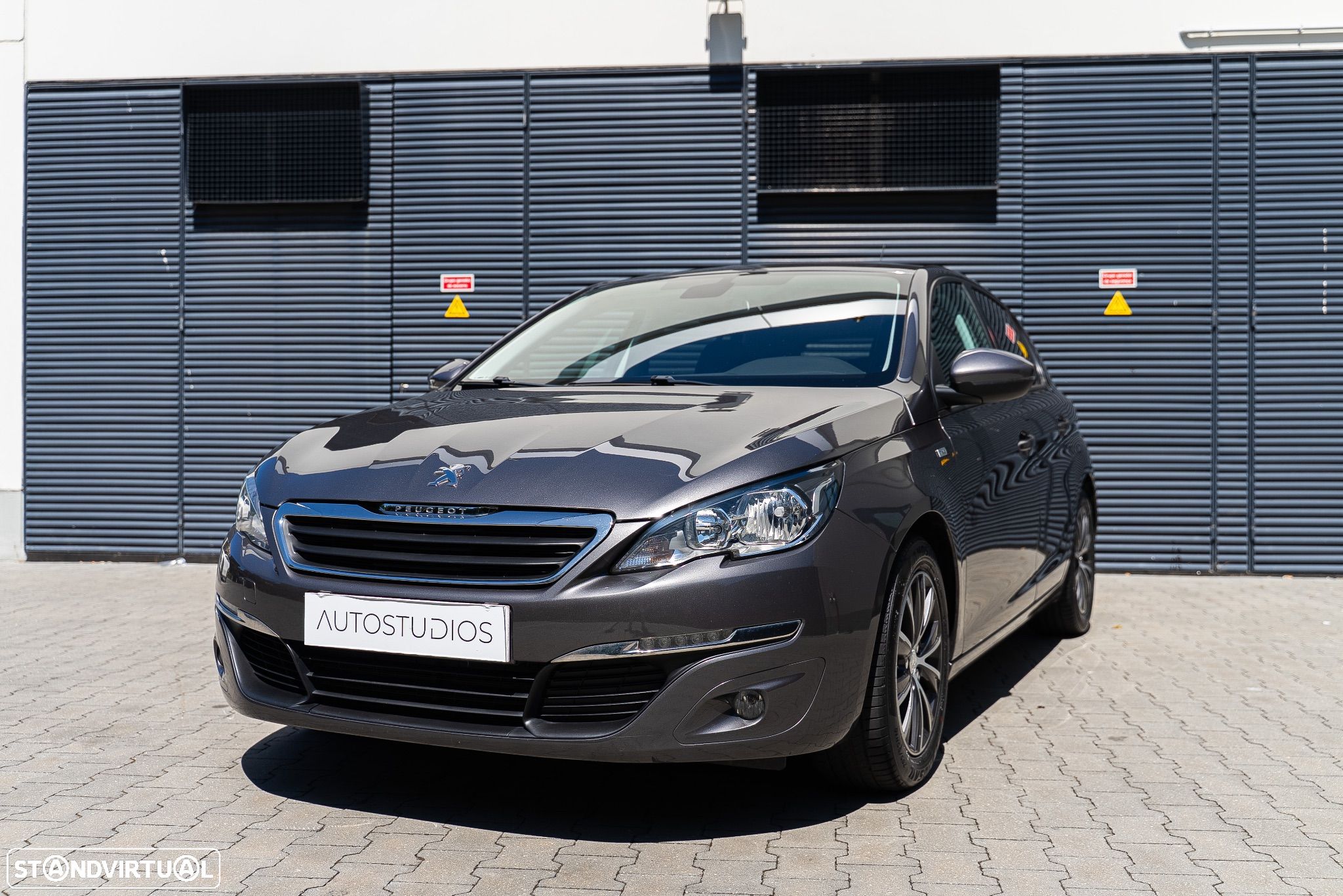 Peugeot 308 1.2 PureTech Style - 1