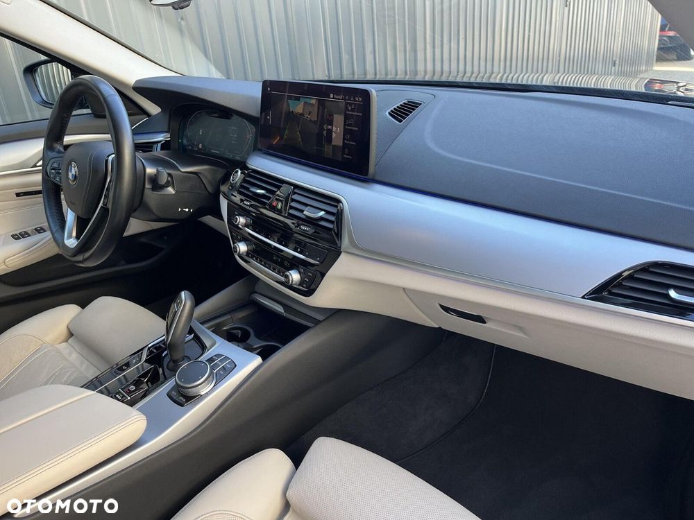 BMW Seria 5 - 11