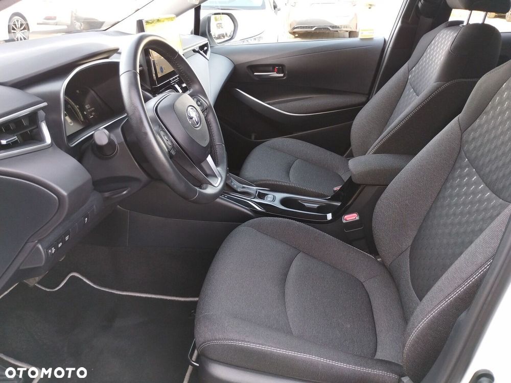 Toyota Corolla 1.8 Hybrid Style - 17