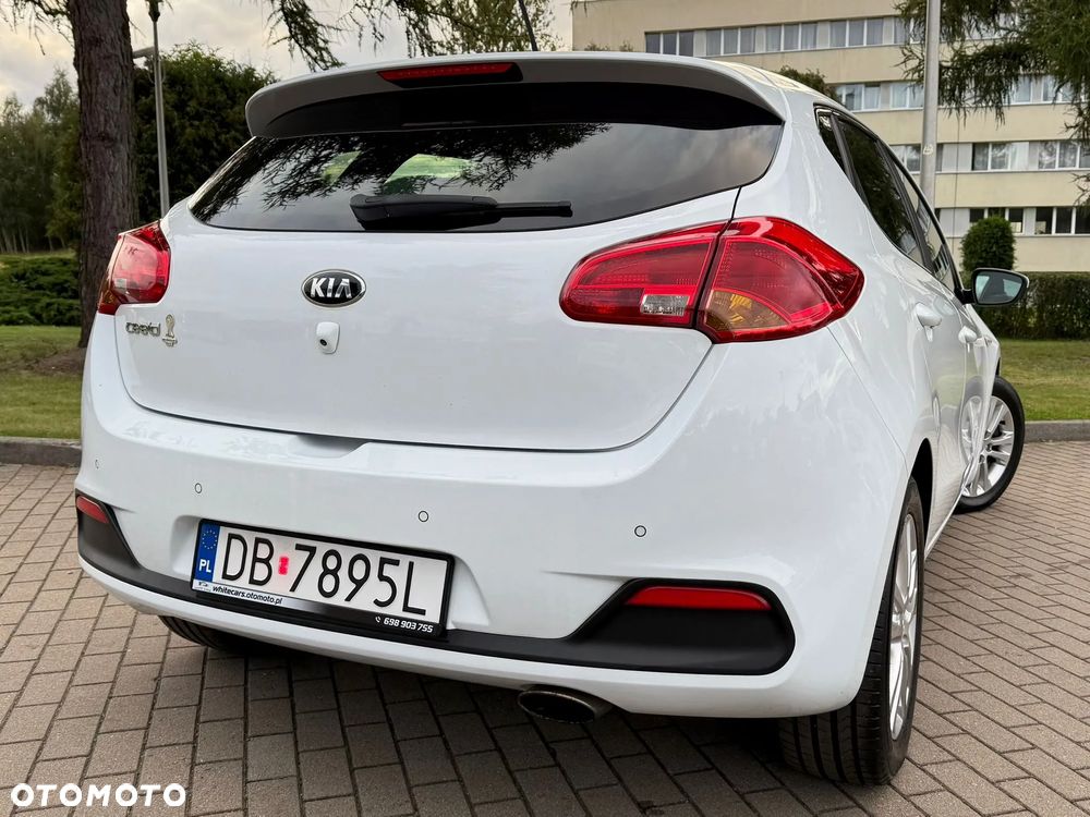 Kia Ceed 1.4 CVVT Fifa World Cup Edition - 18