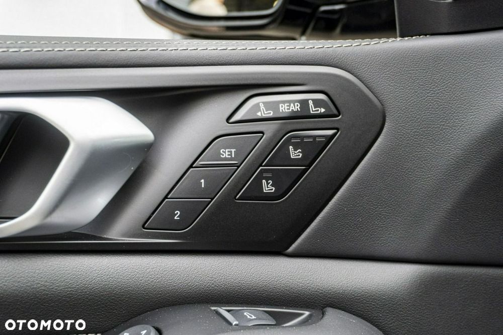 BMW X7 xDrive40d - 13