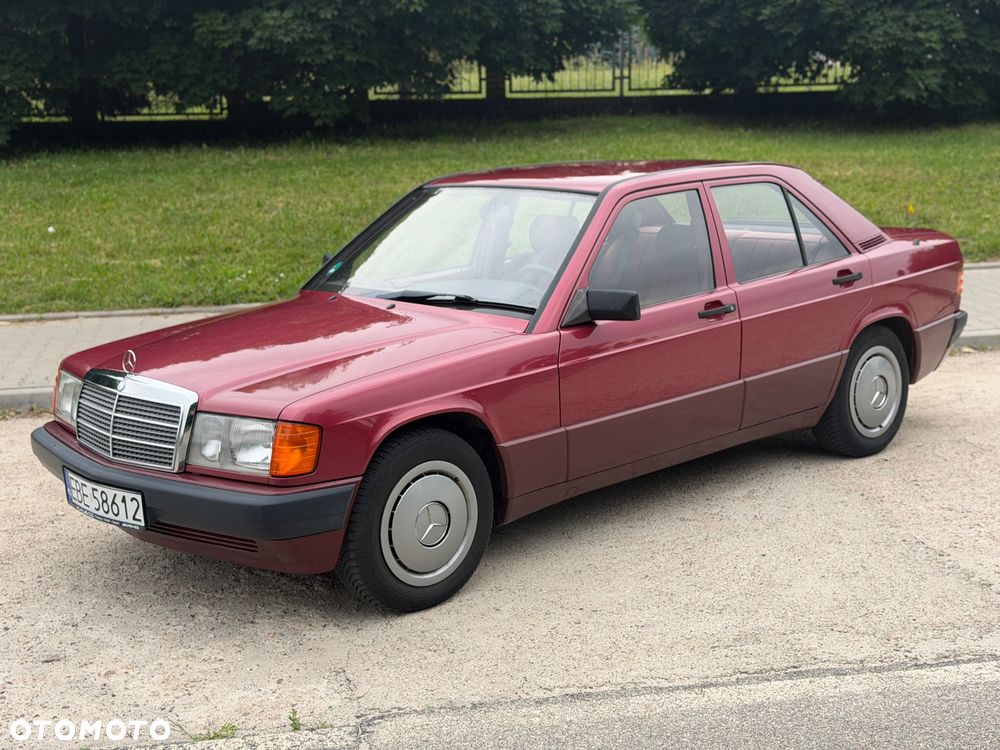 Mercedes-Benz W201 (190) - 9