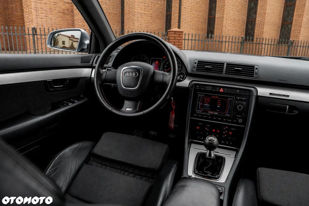 Audi A4 Avant 1.8T - 23