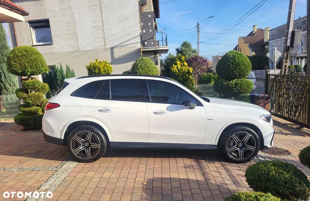 Mercedes-Benz GLC - 4