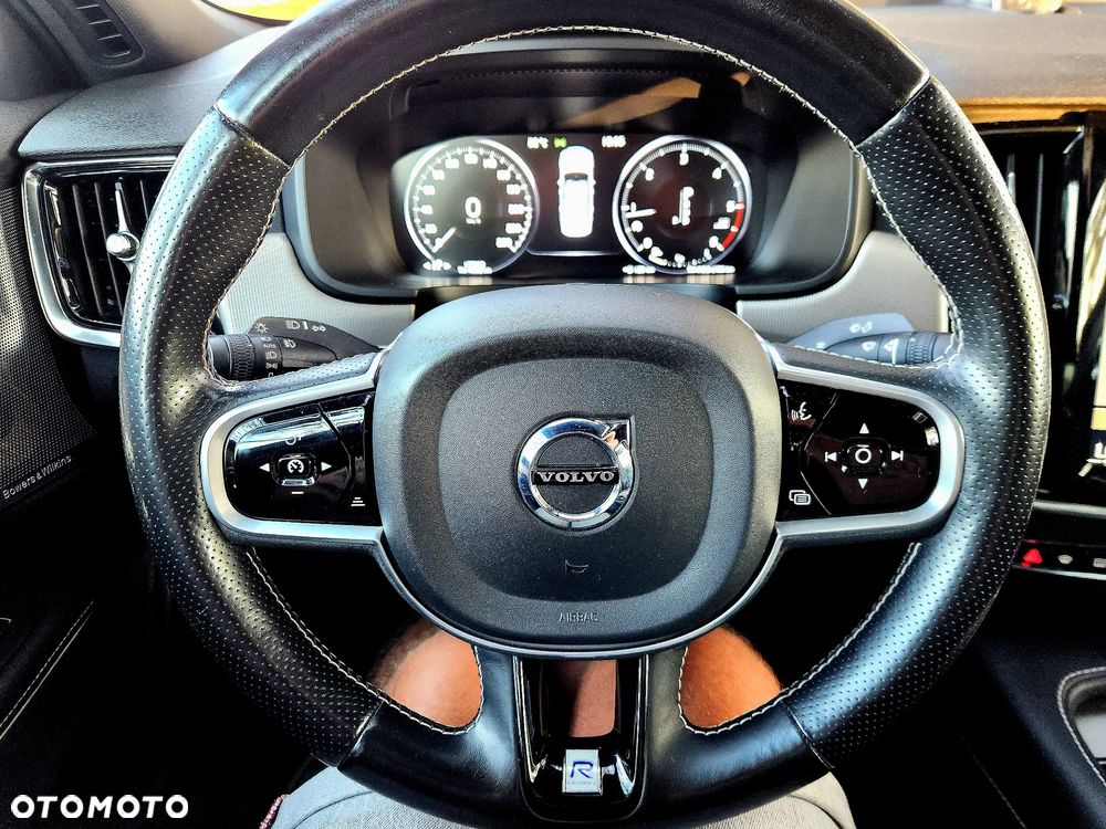 Volvo S90 D4 AWD R-Design - 9